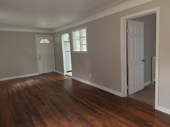 Building Photo - Four bedroom Harper Woods bungalow