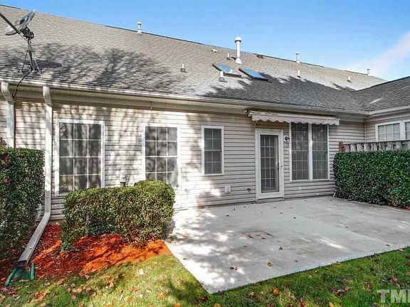 Building Photo - 404 Sawgrass Hill Ct