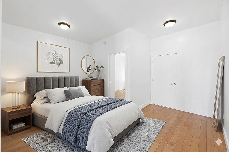 Building Photo - 206 Rivington St