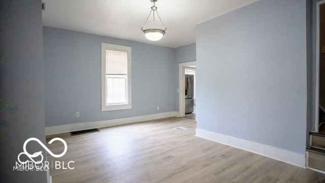 Building Photo - 352 W 28th St