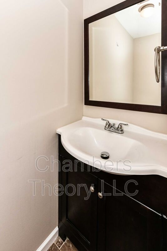 Building Photo - 1549 Twisted Oak Dr