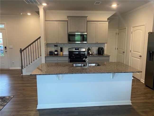 Building Photo - 6055 Hoot Owl Ln