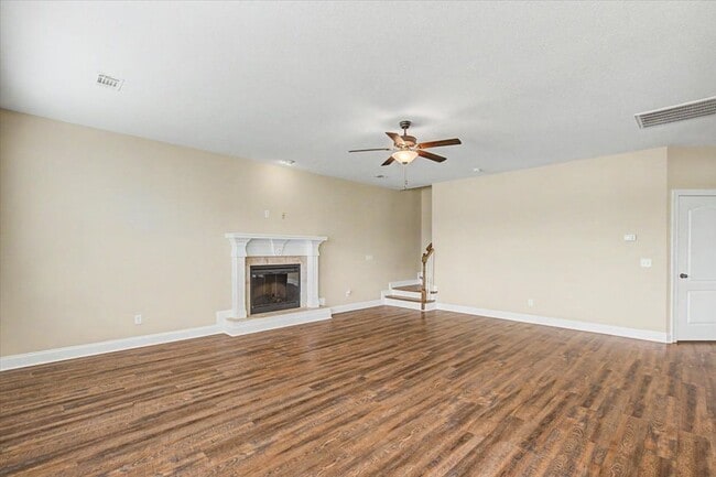 Building Photo - 4 Bed/3.5 Bath Home in The Palms at New Hampstead