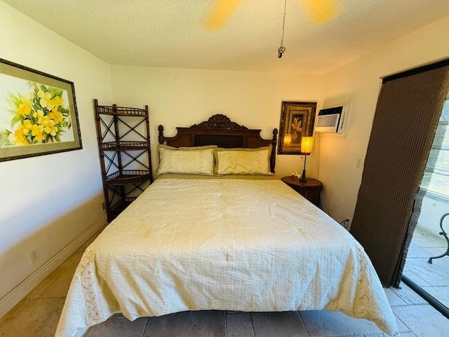 Building Photo - 159 Sussex H