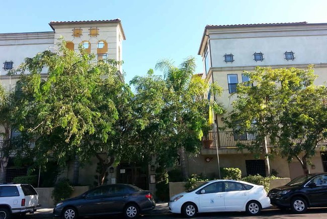 Building Photo - Provence Island Apartments