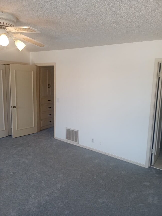 Building Photo - 2139 NW 117th St