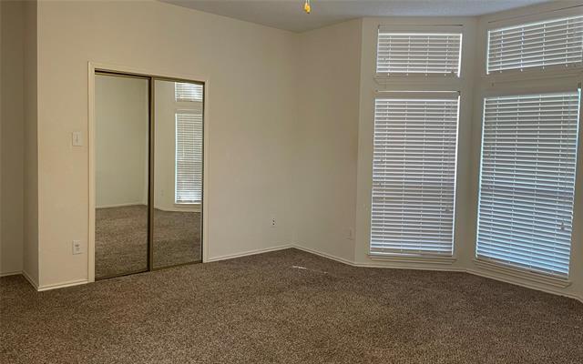 Building Photo - 1409 Burlington Dr