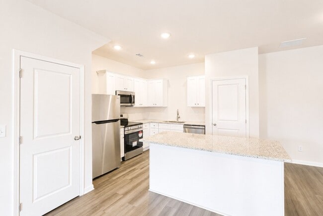 Building Photo - New Construction Townhomes | Modern Living in Oakwood
