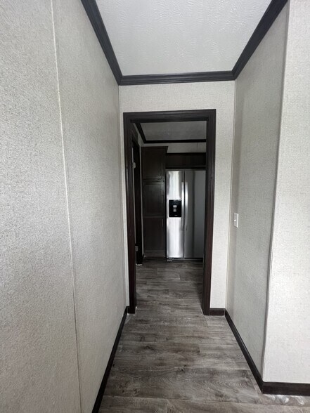 Building Photo - 333 E Lakewood Blvd