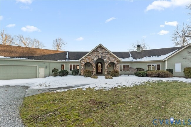 Building Photo - 3535 Meadow Rd