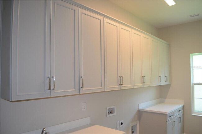 Building Photo - 35436 Big Hawk Dr