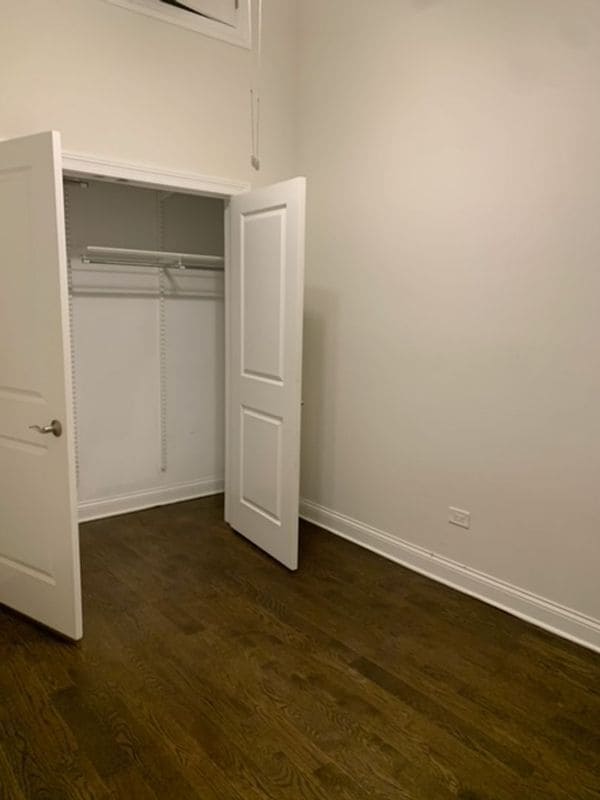 Building Photo - 1654 W Wallen Ave