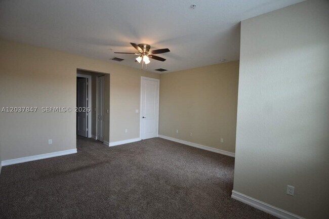 Building Photo - 11671 SW 13th Ct