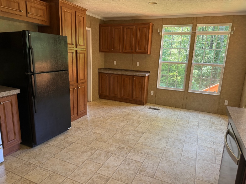 Building Photo - 267 Little Cove Creek Dr