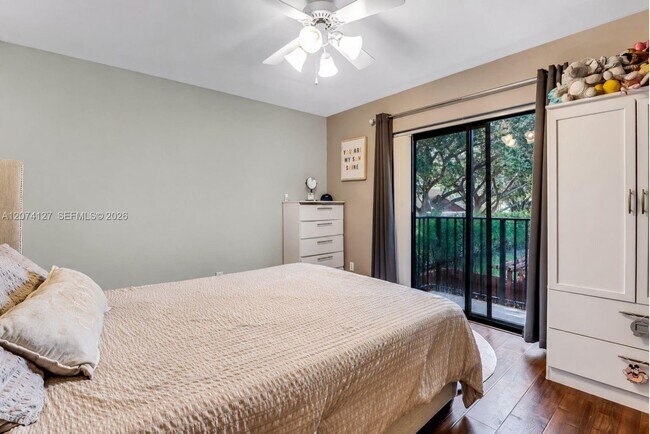 Building Photo - 804 SW 119th Way