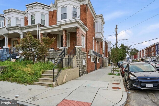 Building Photo - 5601 Hunter St