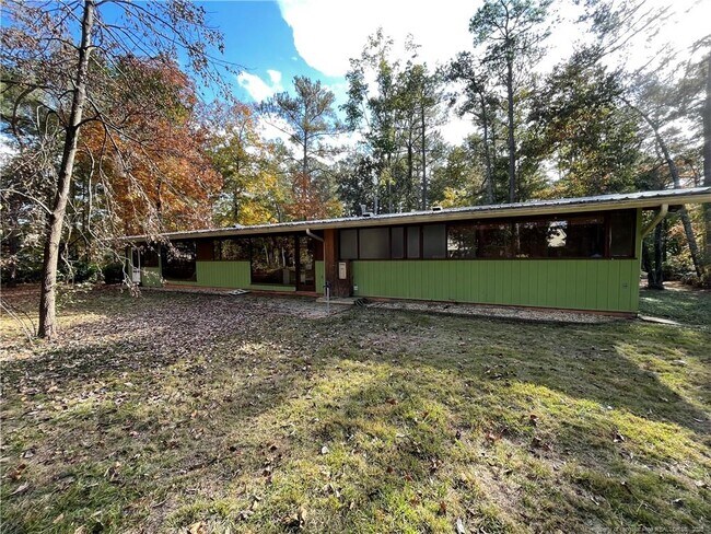 Building Photo - 2001 Galax Dr