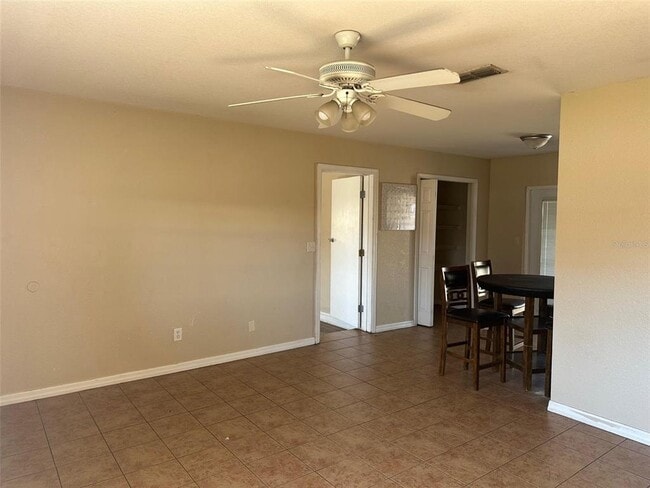 Building Photo - 485 W Assembly St