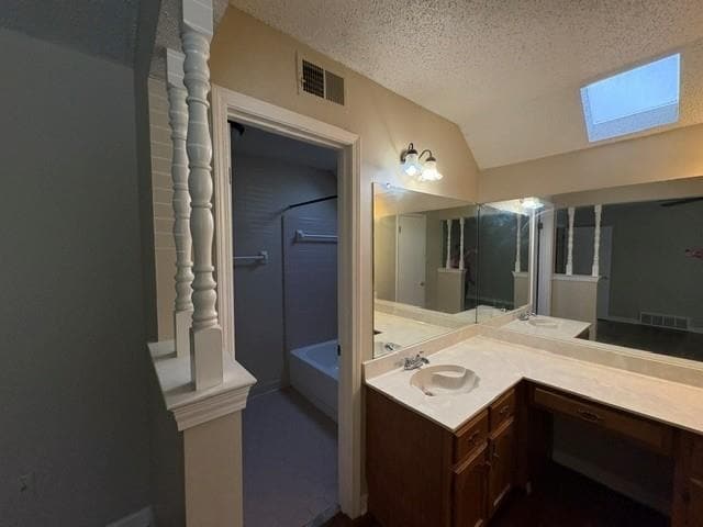 Building Photo - 4551 Pine Top Cir E