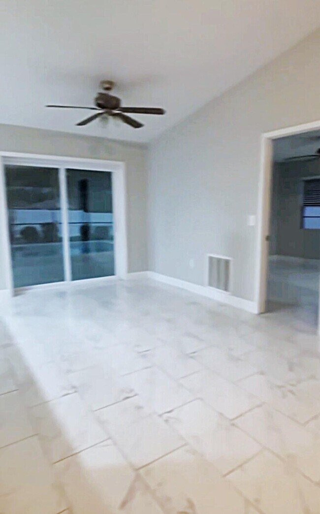 Building Photo - 4372 Lamson Ave