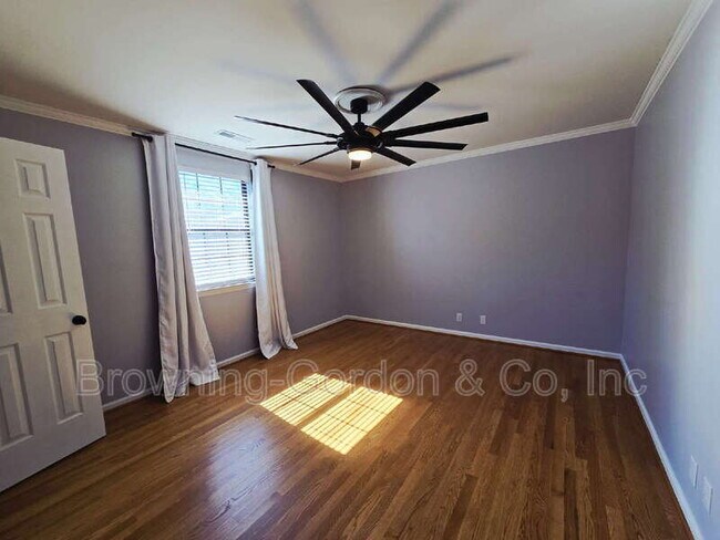 Building Photo - 5776 Brentwood Trace
