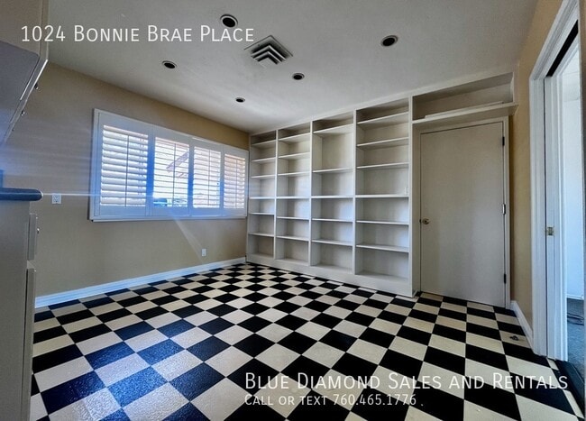 Building Photo - 1024 Bonnie Brae Pl