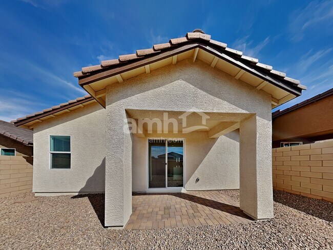 Building Photo - 505 Silverbell Fls Pl