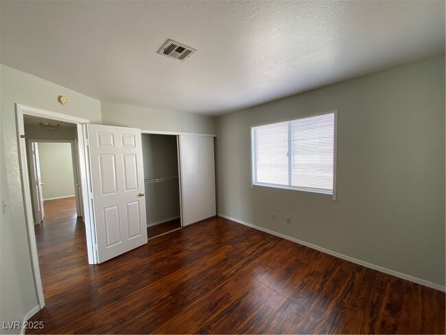 Building Photo - 8009 Festivity Cir
