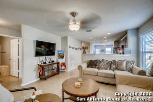 Building Photo - 10715 Noble Canyon