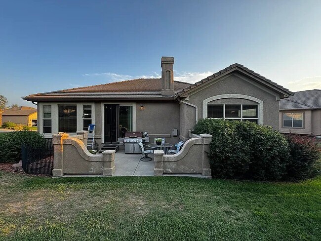 Building Photo - 2684 Cinnabar Rd