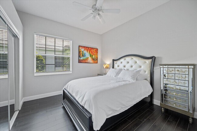 Building Photo - 2573 Country Golf Dr