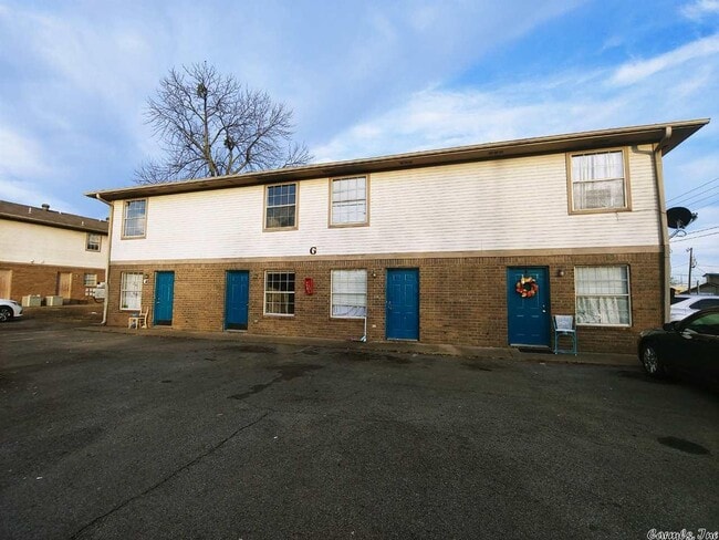 Building Photo - 2405 Washington Ave