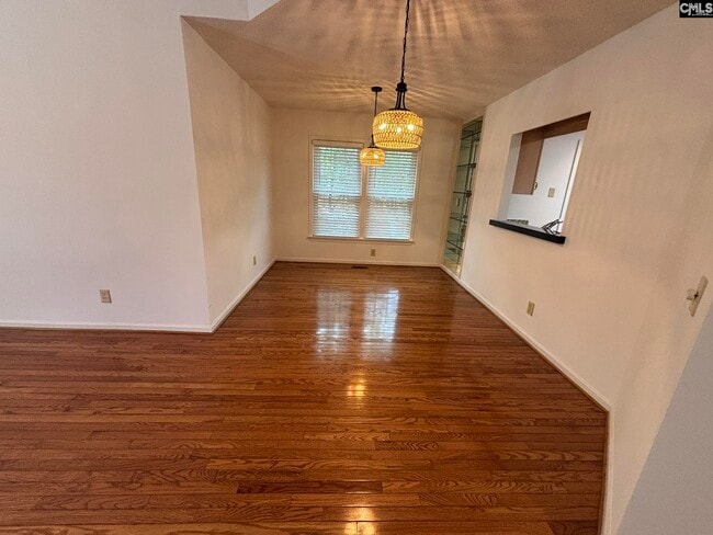 Building Photo - 221 Timberlake Dr