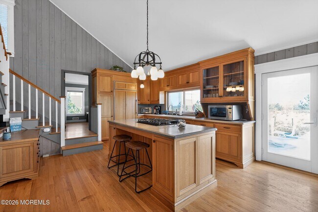 Building Photo - 1521 Ocean Ave
