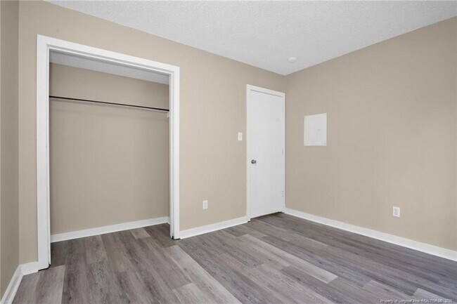 Building Photo - 325 Watergap Dr