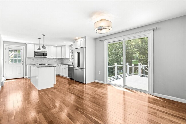 Building Photo - 38 Idora Ave
