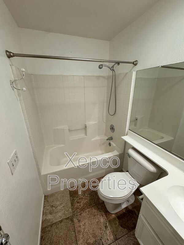 Building Photo - 82143 Pinyon Ave