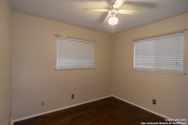 Building Photo - 209 Brenda Dr