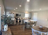 Building Photo - 675 E 4250 S
