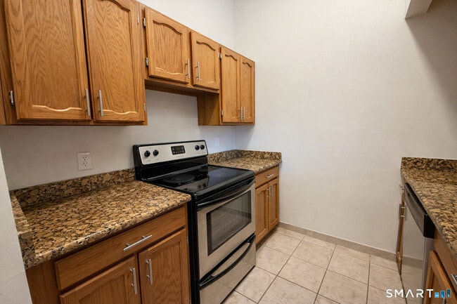 Building Photo - 114 Huckleberry Hill Rd