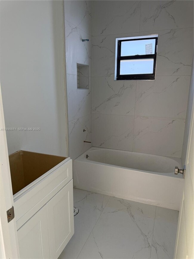 Building Photo - 66 Organ St