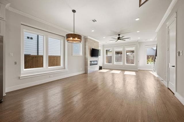 Building Photo - 449 Jones St