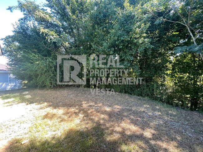 Building Photo - 254 Beaumont Heights