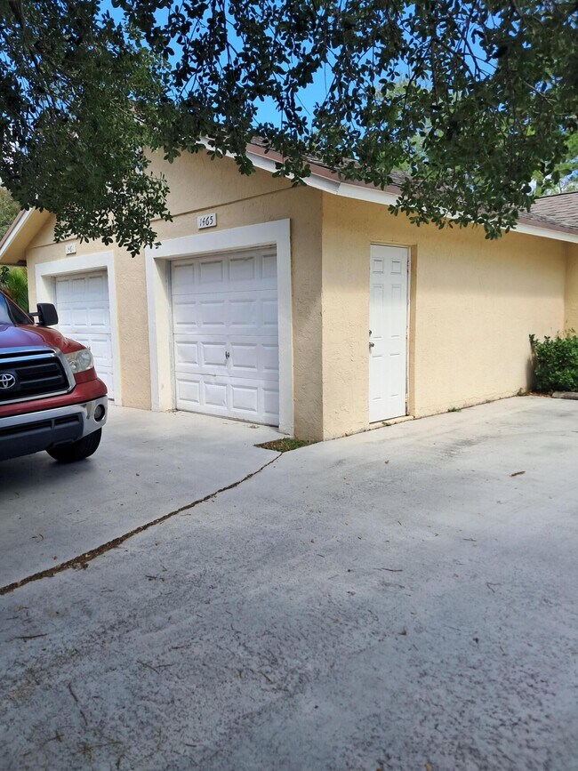 Primary Photo - 1465 Hawthorne Pl