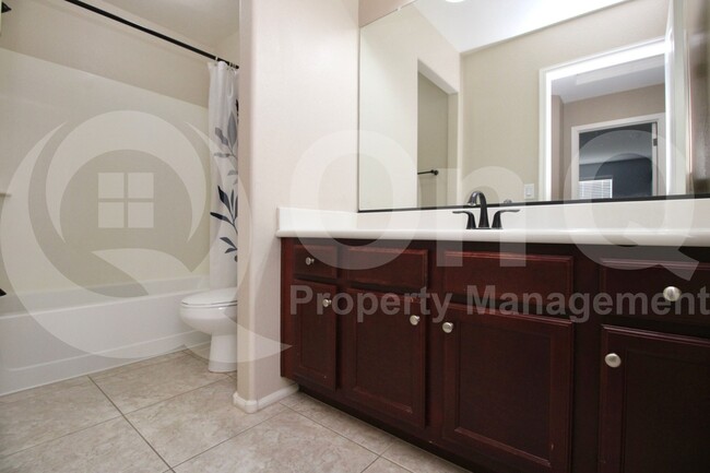 Building Photo - 4313 E Folgers Rd