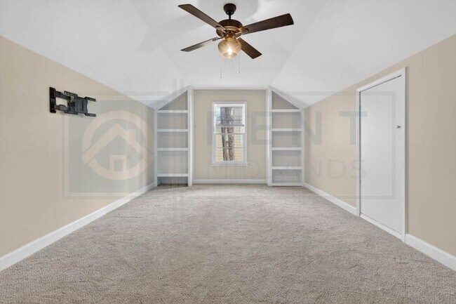 Building Photo - House in Northeast Columbia