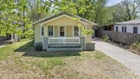 Building Photo - 2142 S Waco Ave