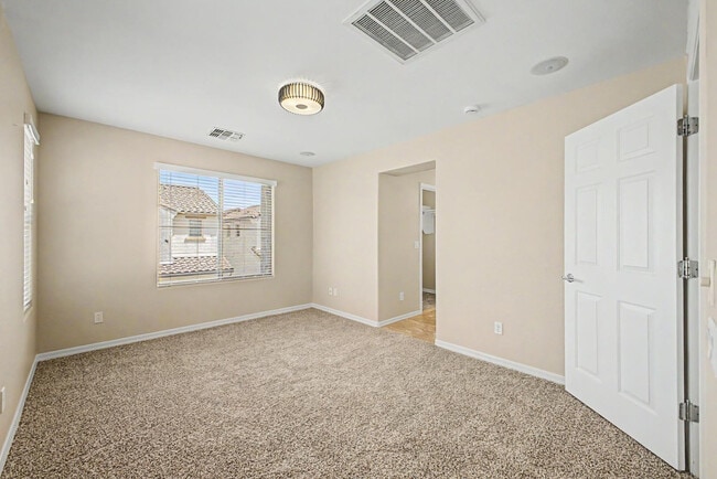 Building Photo - 26616 N Babbling Brook Dr