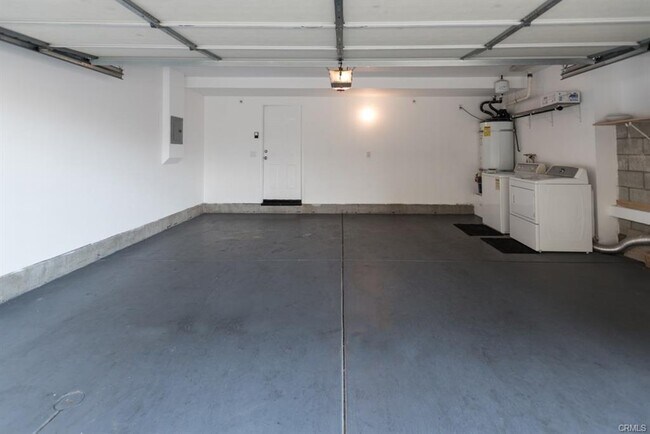Building Photo - 1270 Riverrock Rd