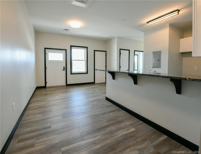 Building Photo - 77 Whiting St